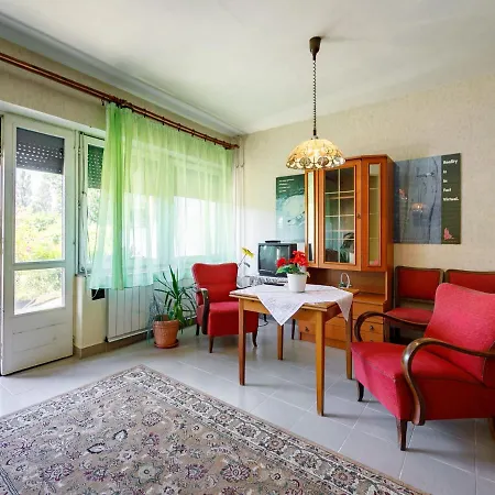 Holiday Mango By Interhome